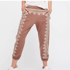 FREE PEOPLE ONE THREE WISHES EMBROIDERED BALLOON SWEATPANT BROWN Size Large